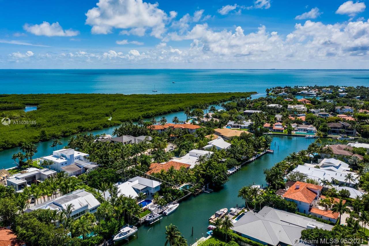 171 Cape Florida Dr - Photo 1