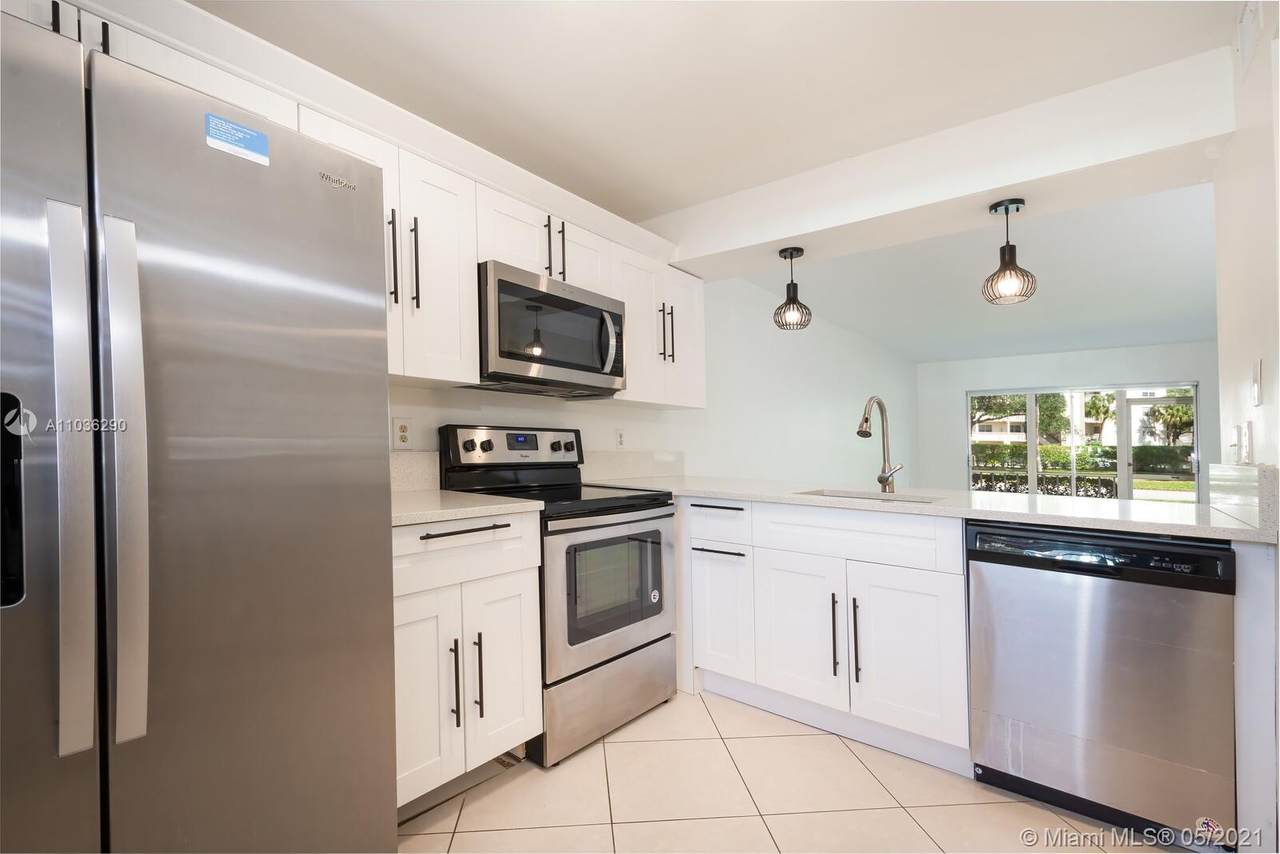 1206 Bahama Bend - Photo 1