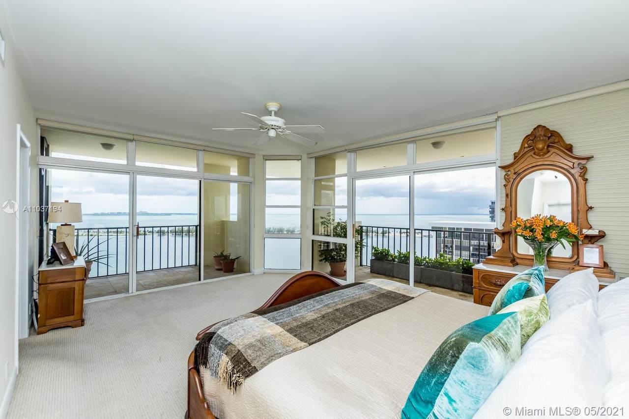 1901 Brickell Ave - Photo 1