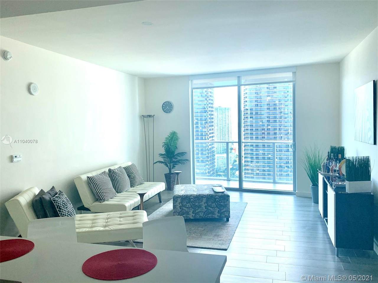 1100 Miami Ave - Photo 1