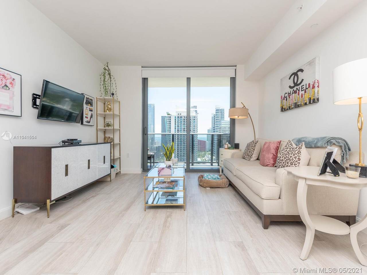 45 9th St - Photo 1