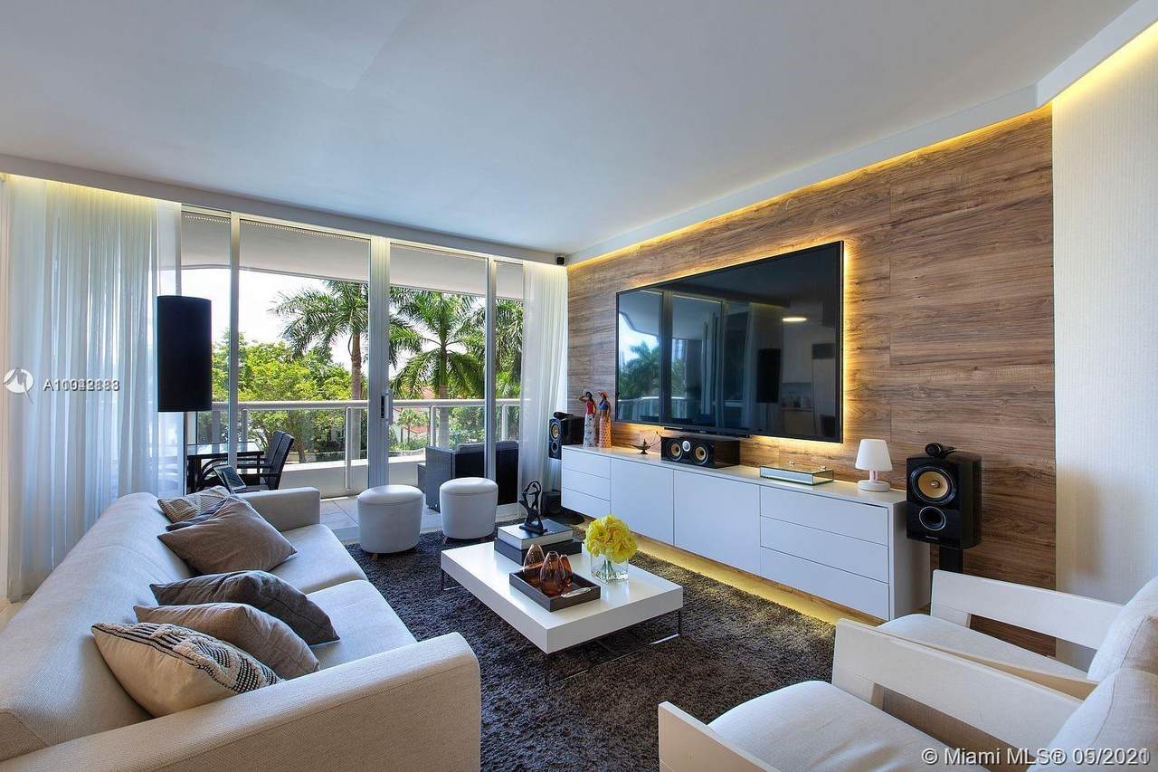 21205 Yacht Club Dr - Photo 1