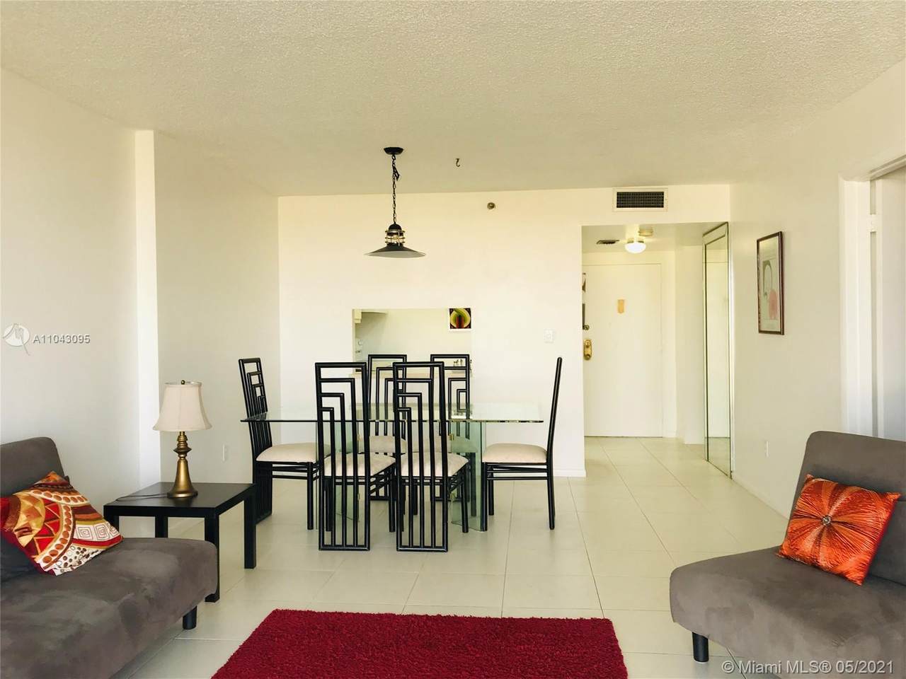 1470 123rd St - Photo 1