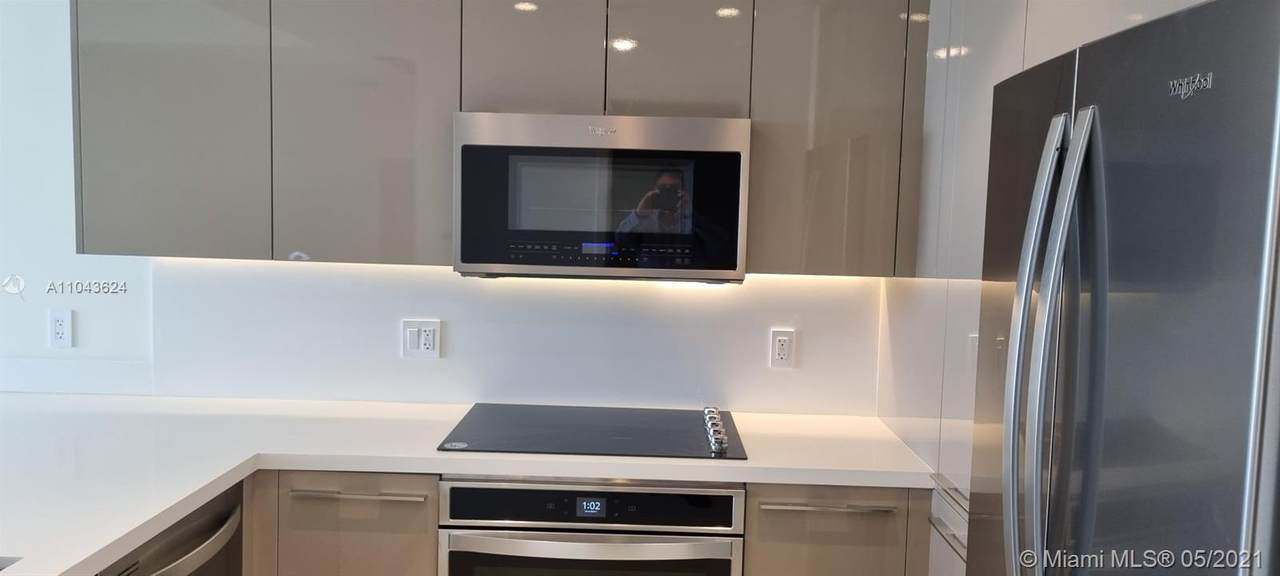 2000 Metropica Way - Photo 1