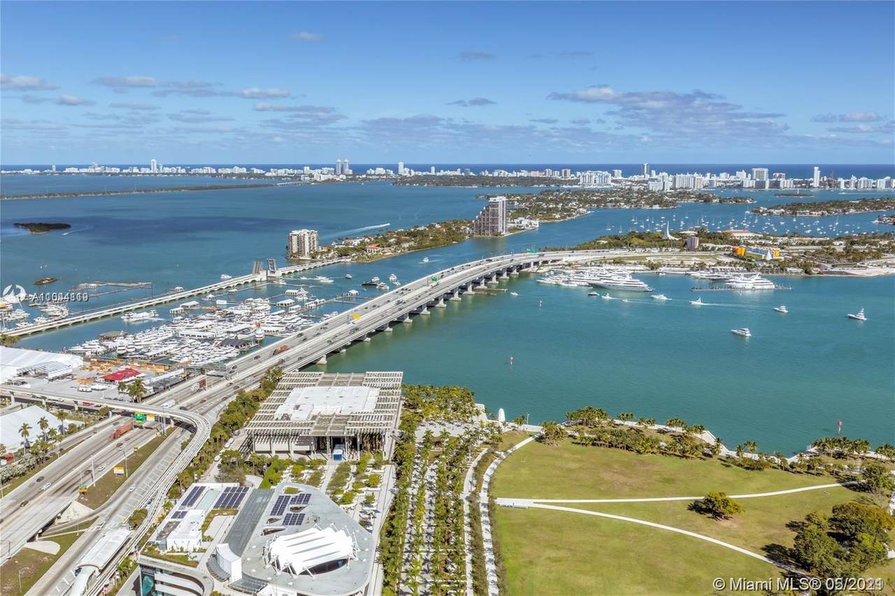 900 Biscayne Blvd - Photo 1