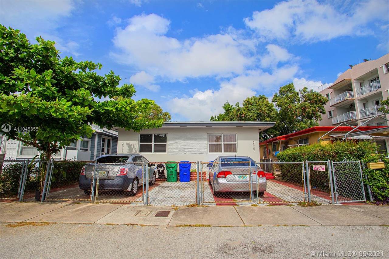 2637 23rd Ct - Photo 1