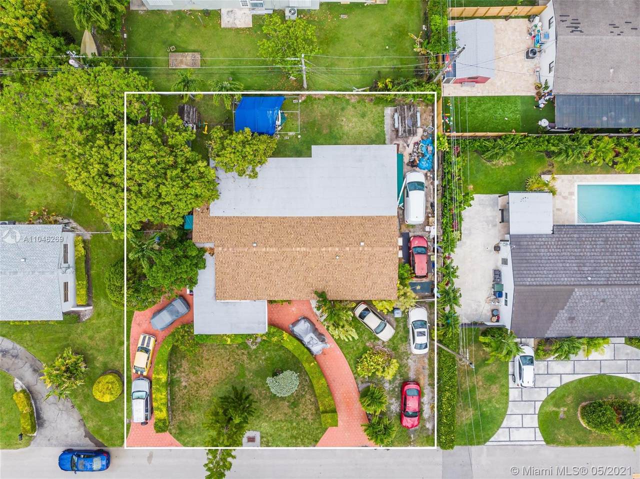 6301 63rd Ave - Photo 1