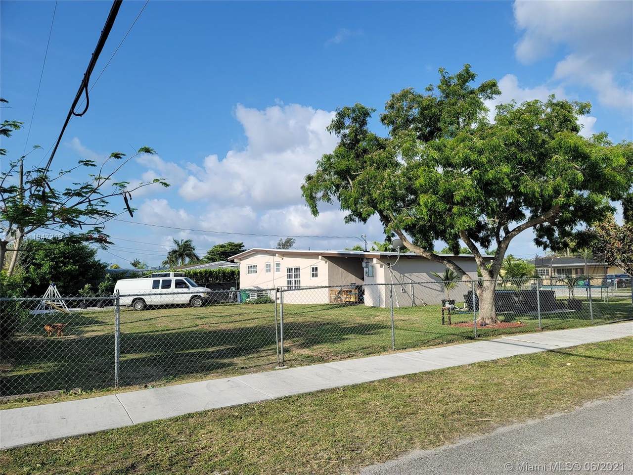 27001 142nd Ct - Photo 1