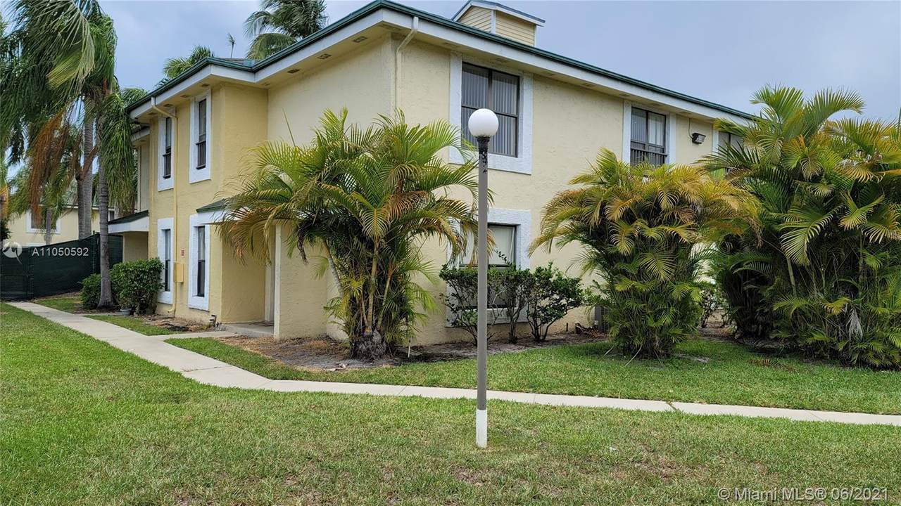 4092 Pine Island Rd - Photo 1