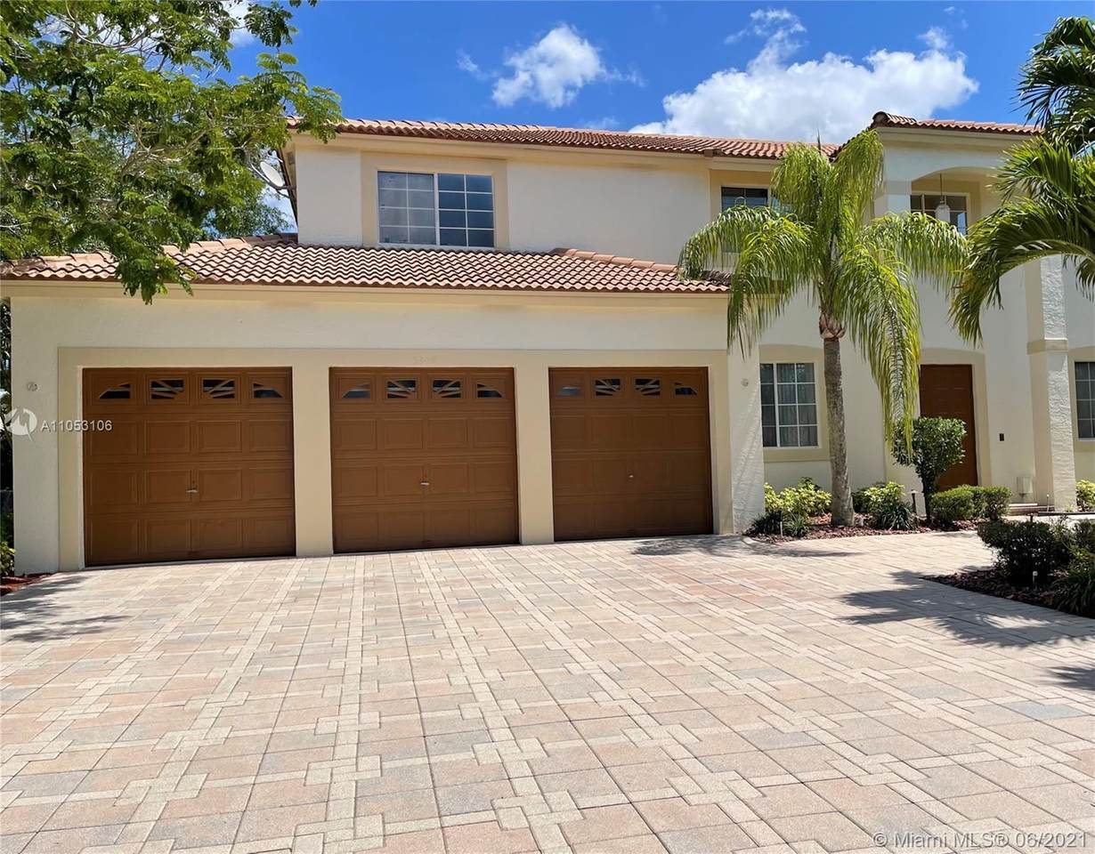 5309 110th Ave - Photo 1