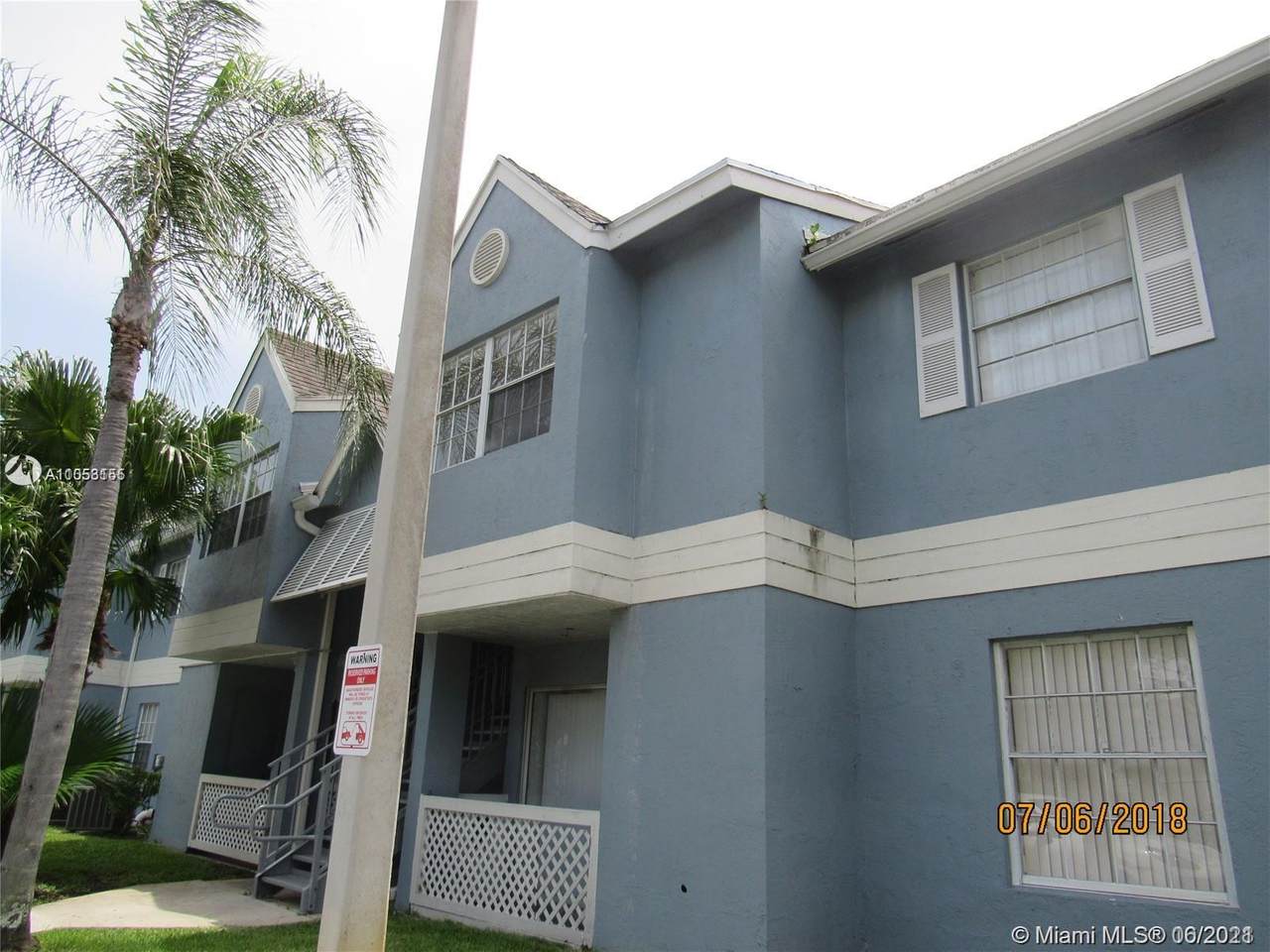 17580 67th Pl - Photo 1