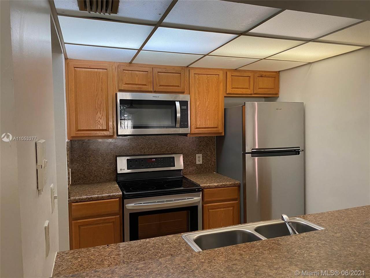 8100 Geneva Ct - Photo 1