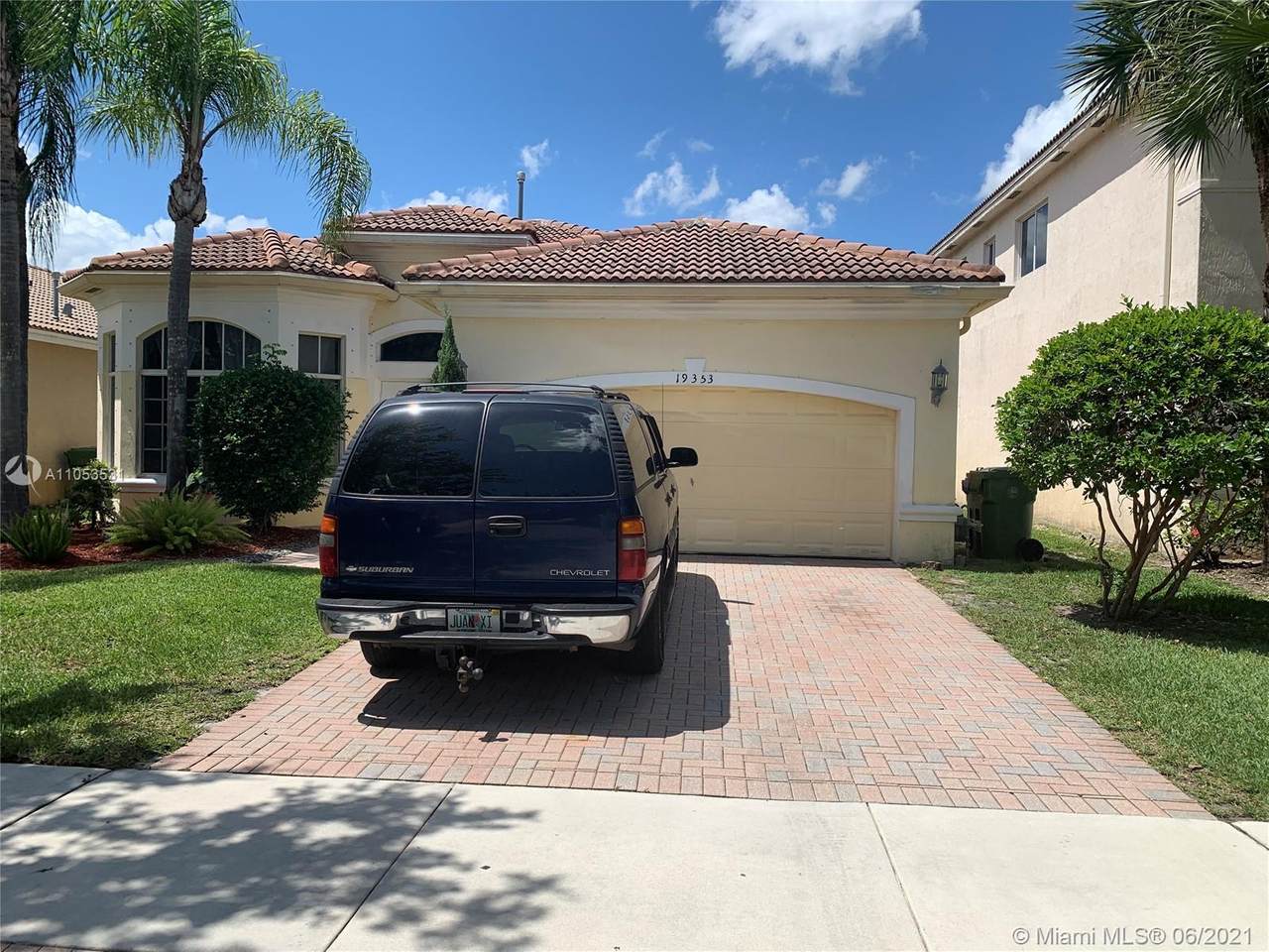 19353 19353 Sw 60th Ct - Photo 1