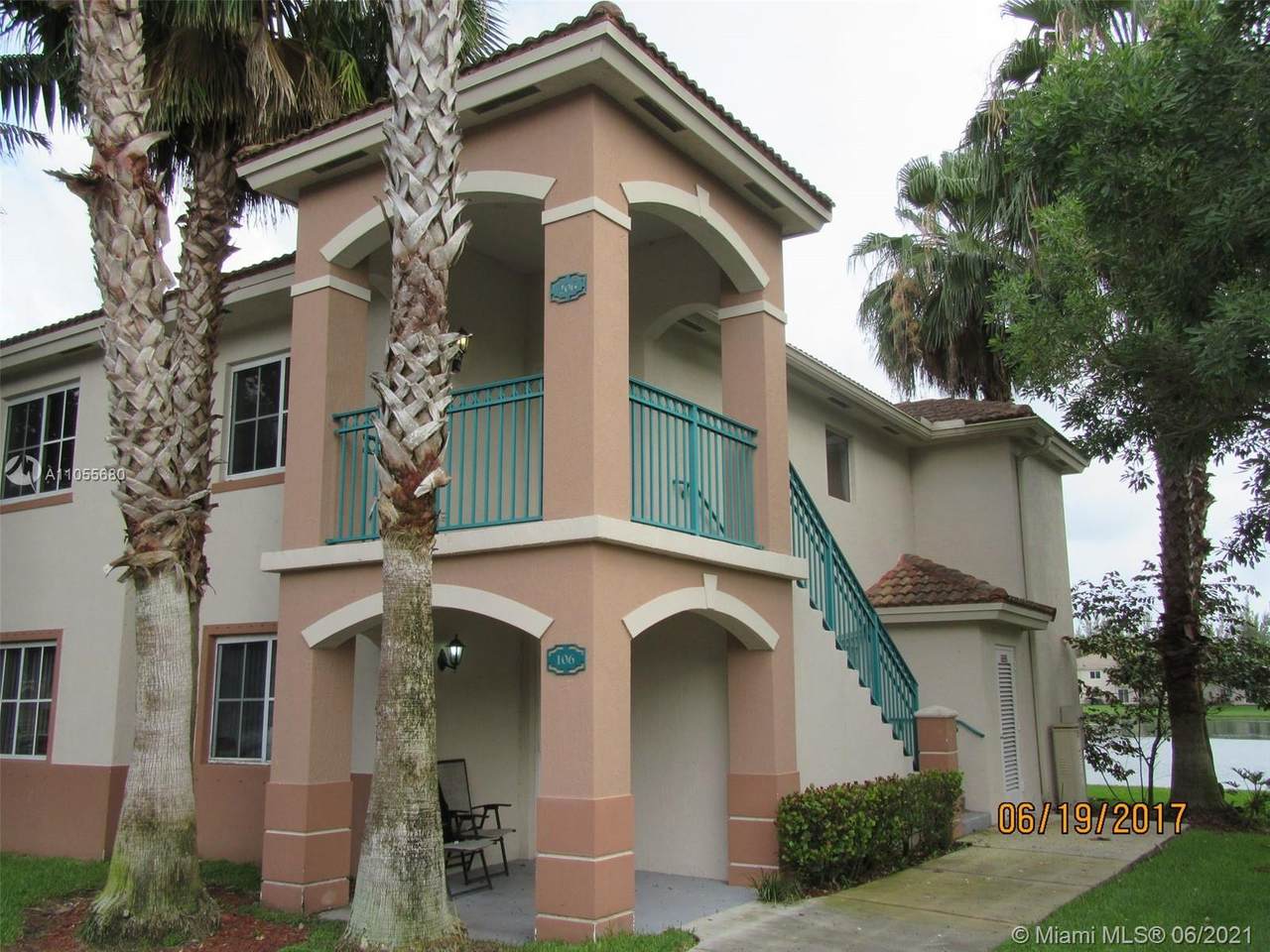 1260 29th St - Photo 1