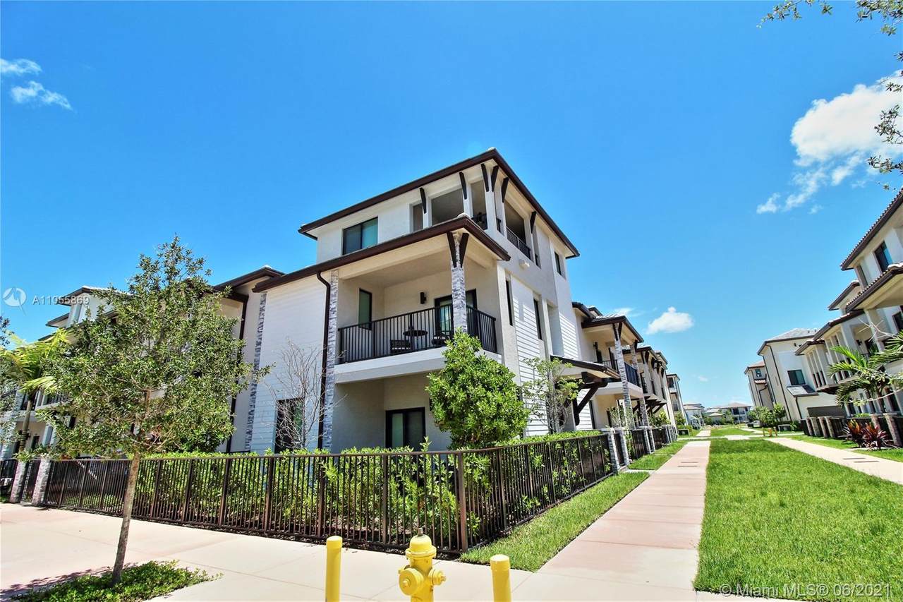 4731 84th Ave - Photo 1