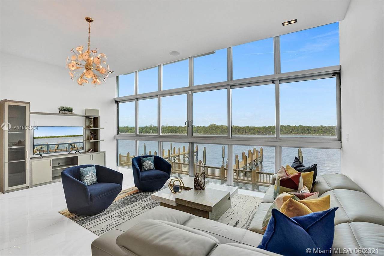2860 Ocean Dr - Photo 1