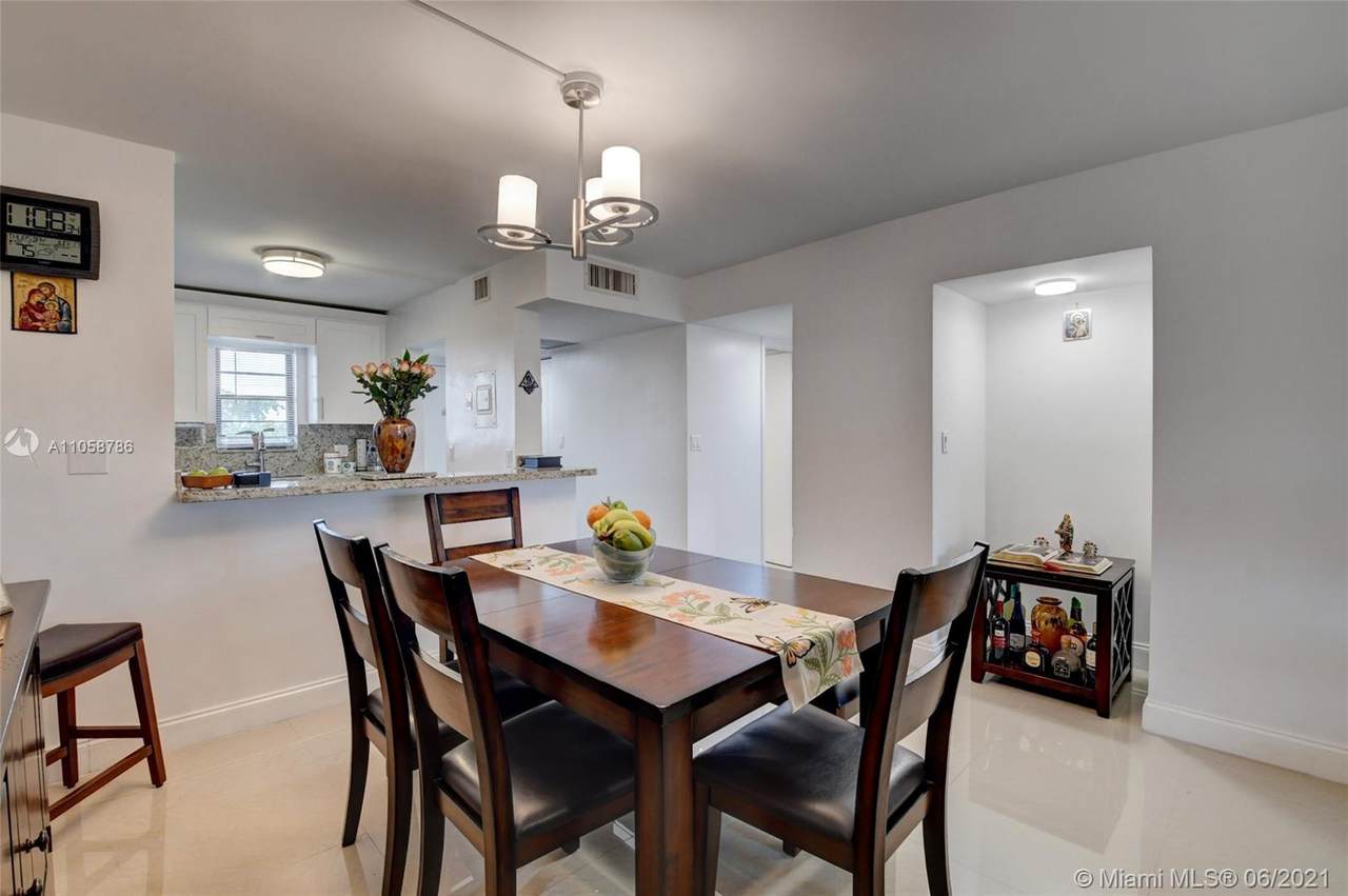 9273 8th St - Photo 1