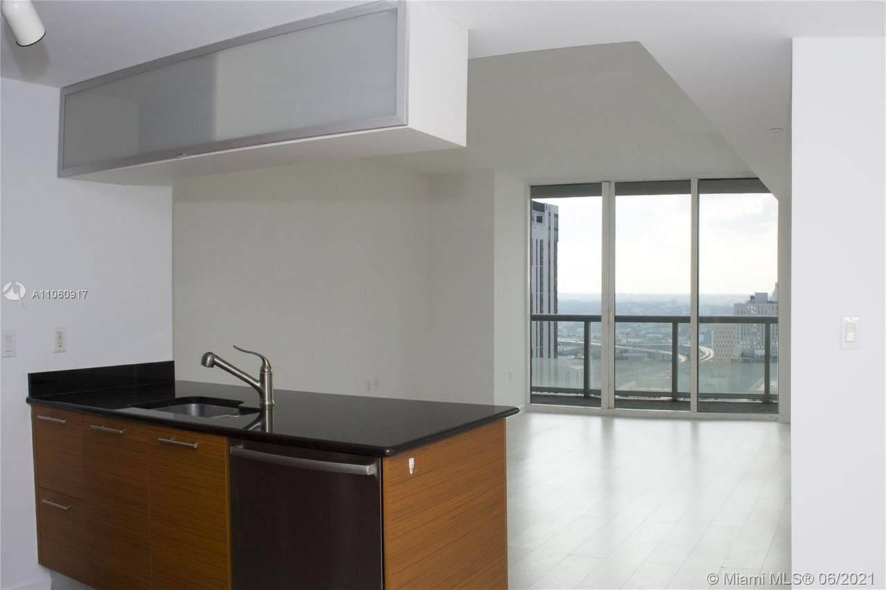 50 Biscayne - Photo 1