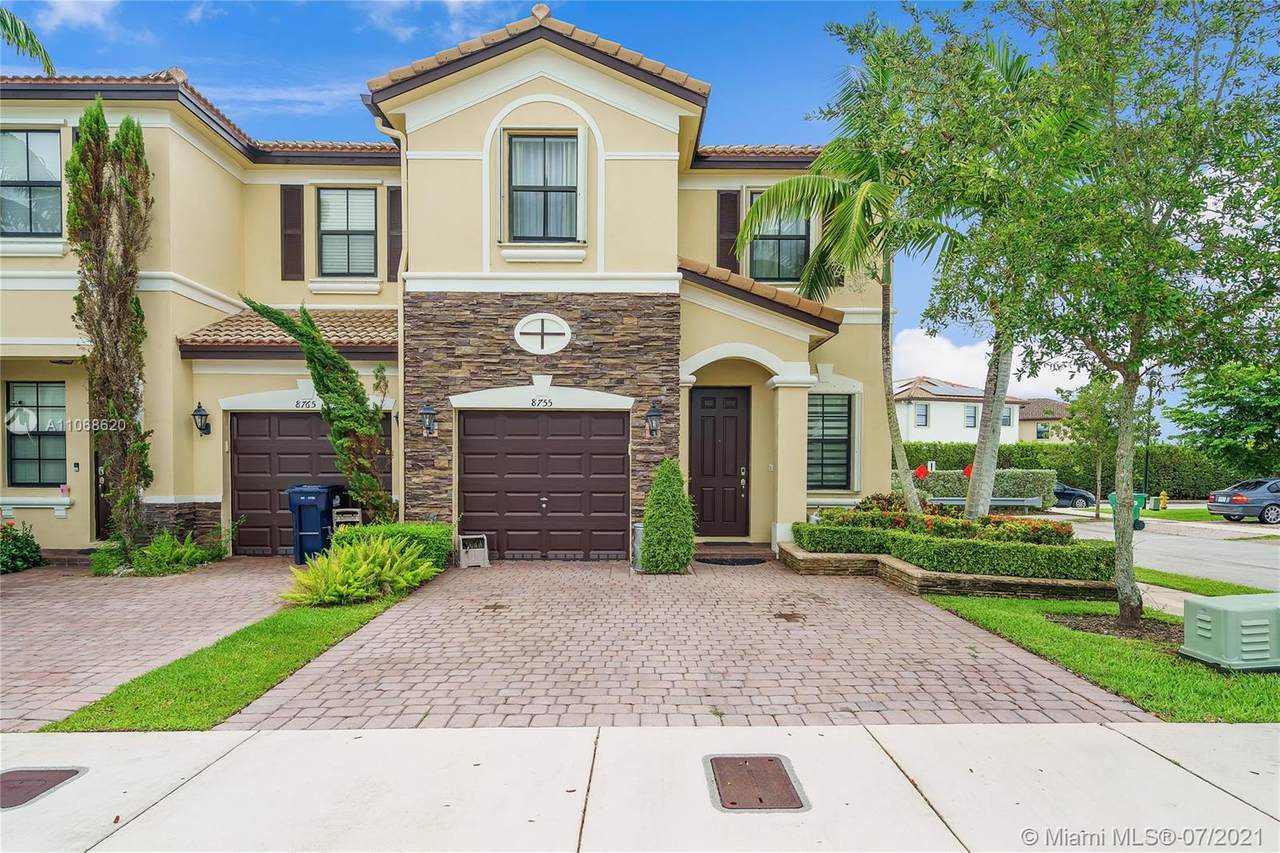 8755 116th Ct - Photo 1