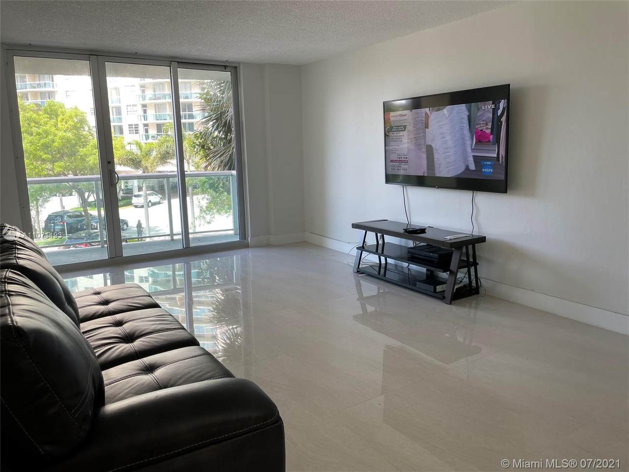 19380 Collins Ave - Photo 1