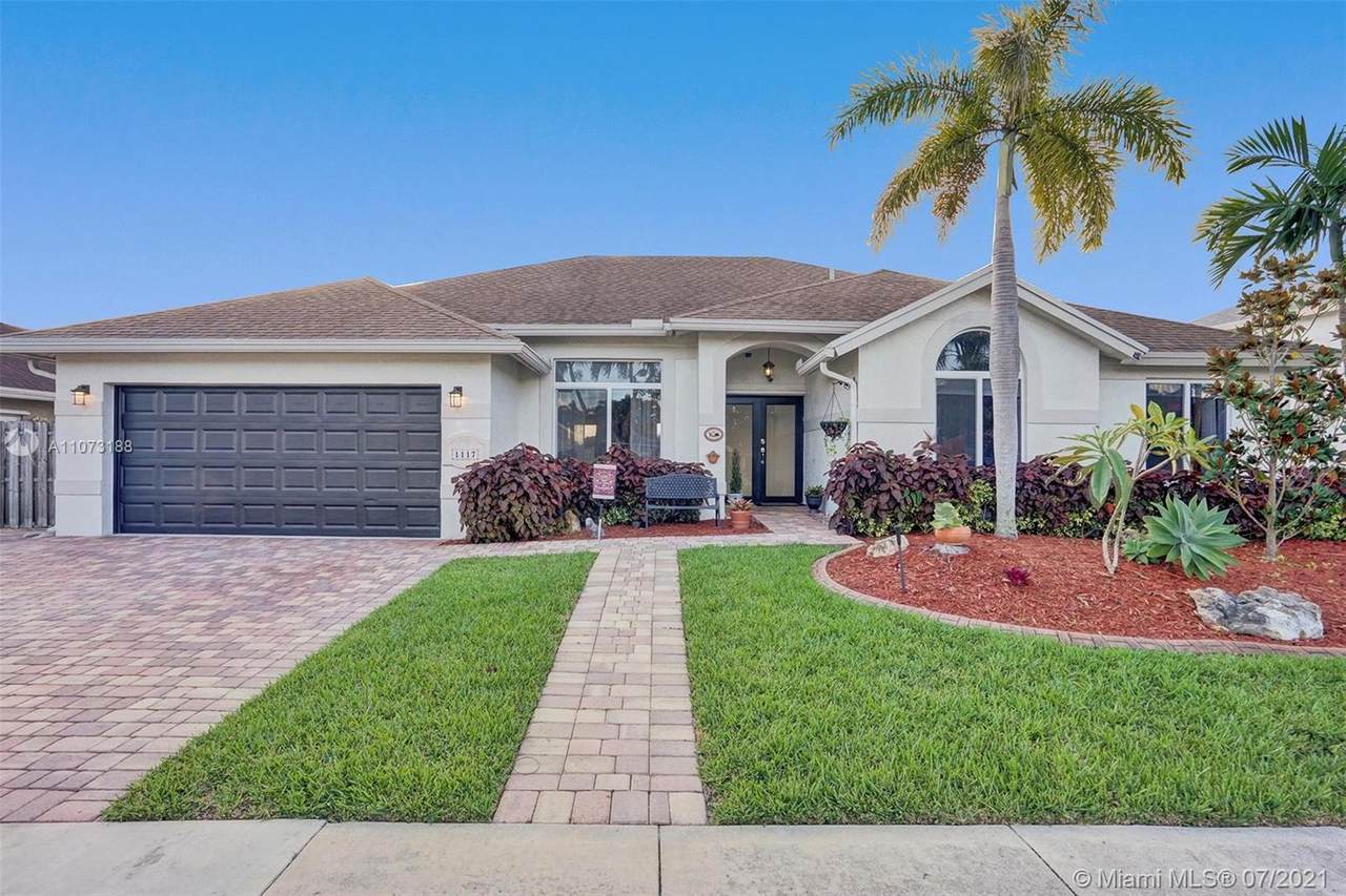 1117 149th Ln - Photo 1