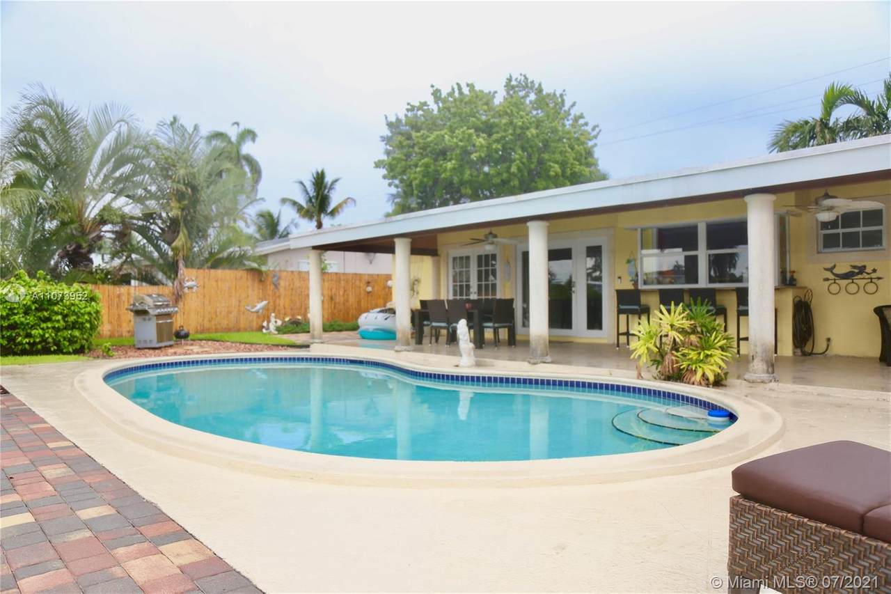 1221 9th Ave - Photo 1