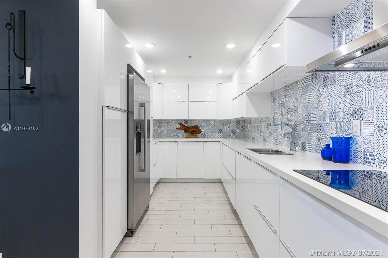 1155 Hillsboro Mile - Photo 1