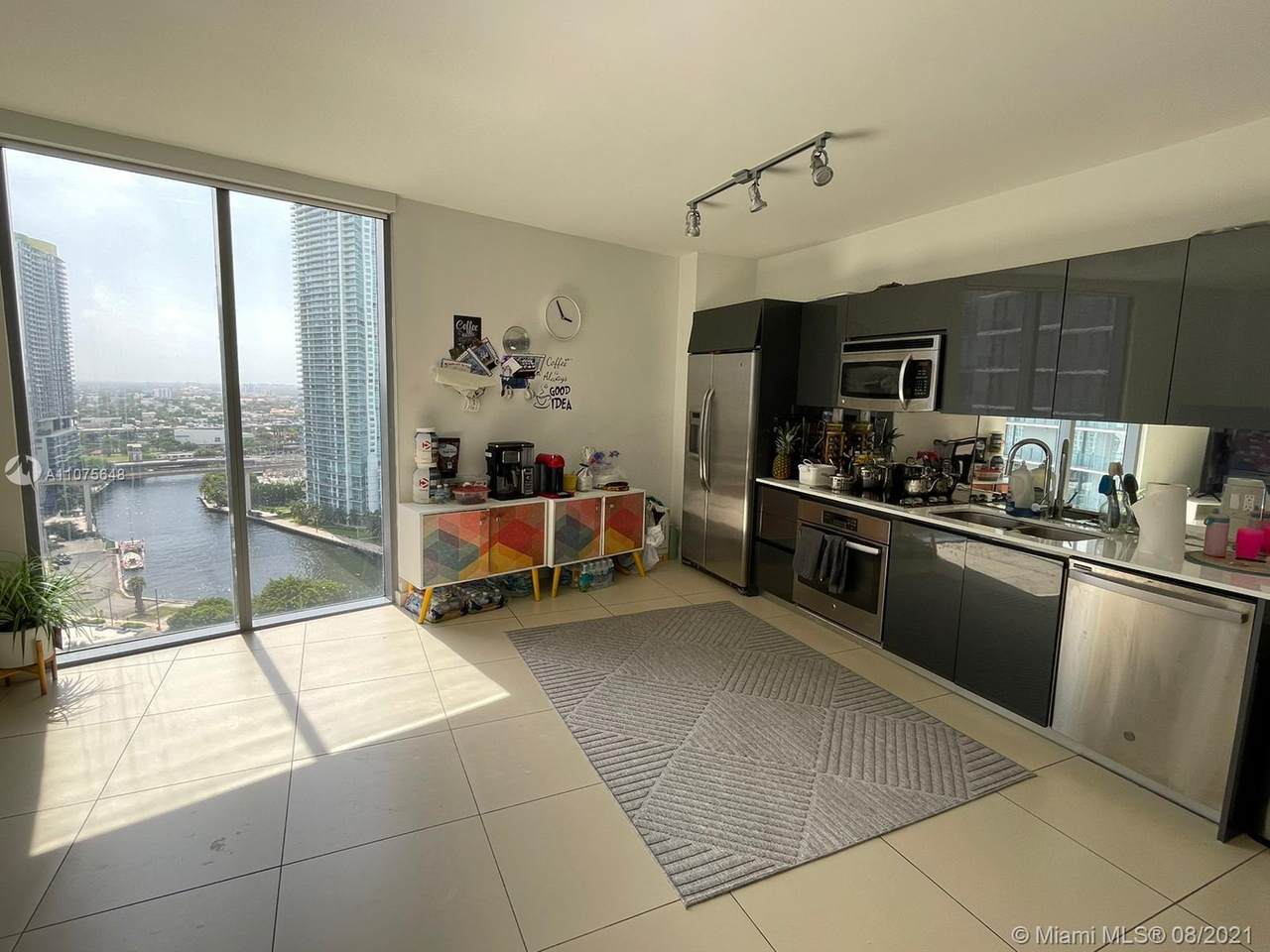 31 6th St - Photo 1