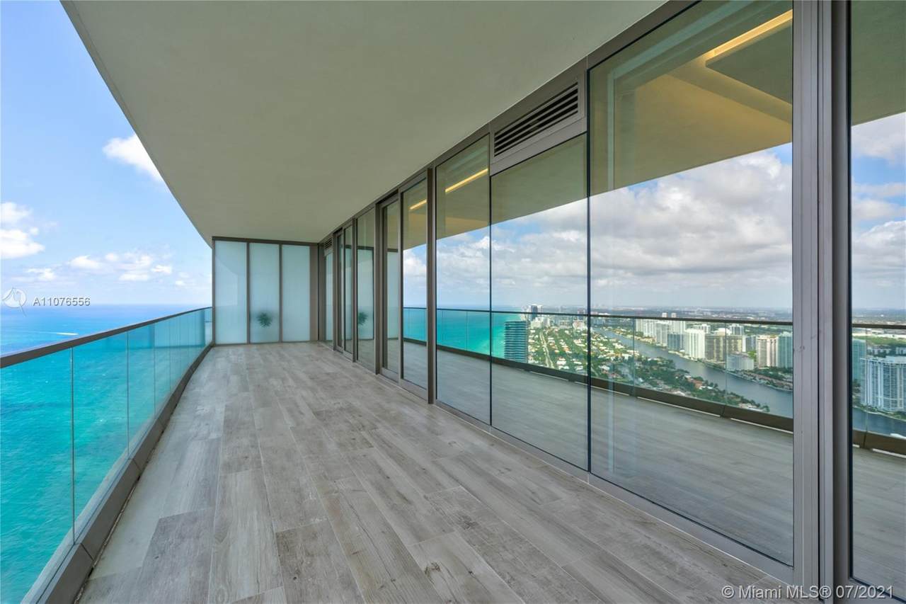 18975 Collins Ave - Photo 1