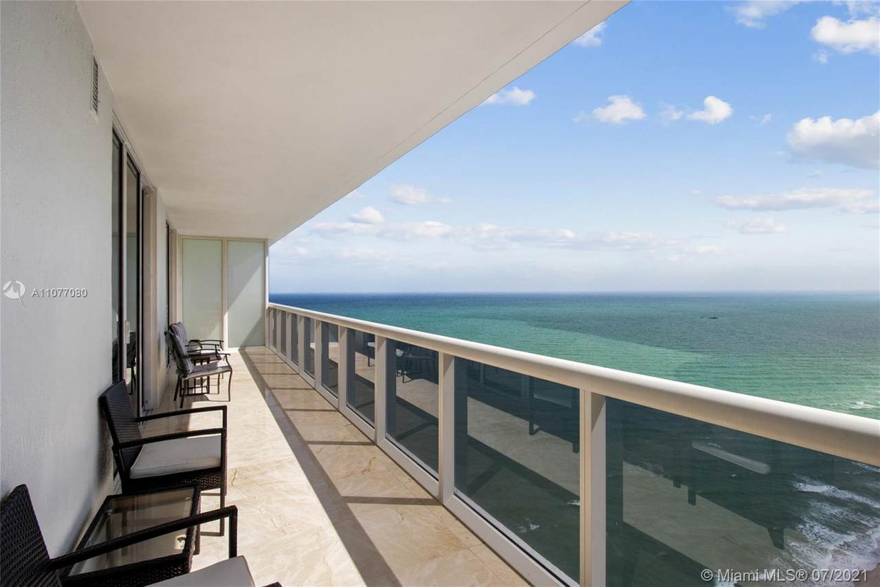 1830 Ocean Dr - Photo 1