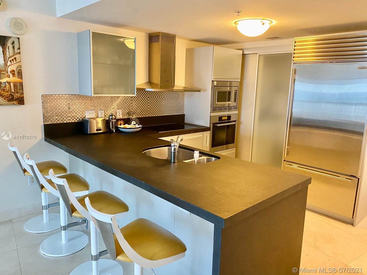 18201 Collins Ave - Photo 1