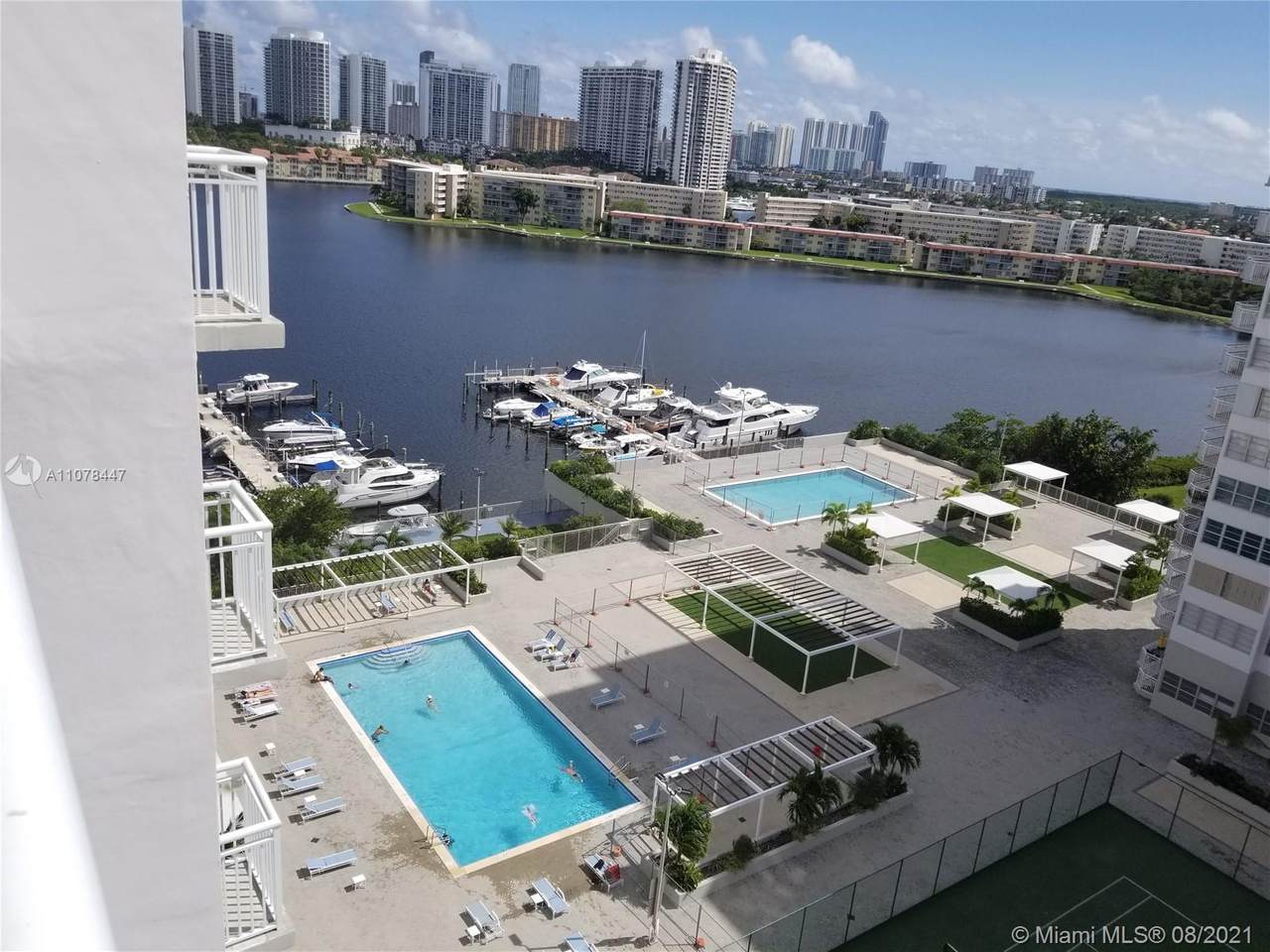 18061 Biscayne Blvd - Photo 1