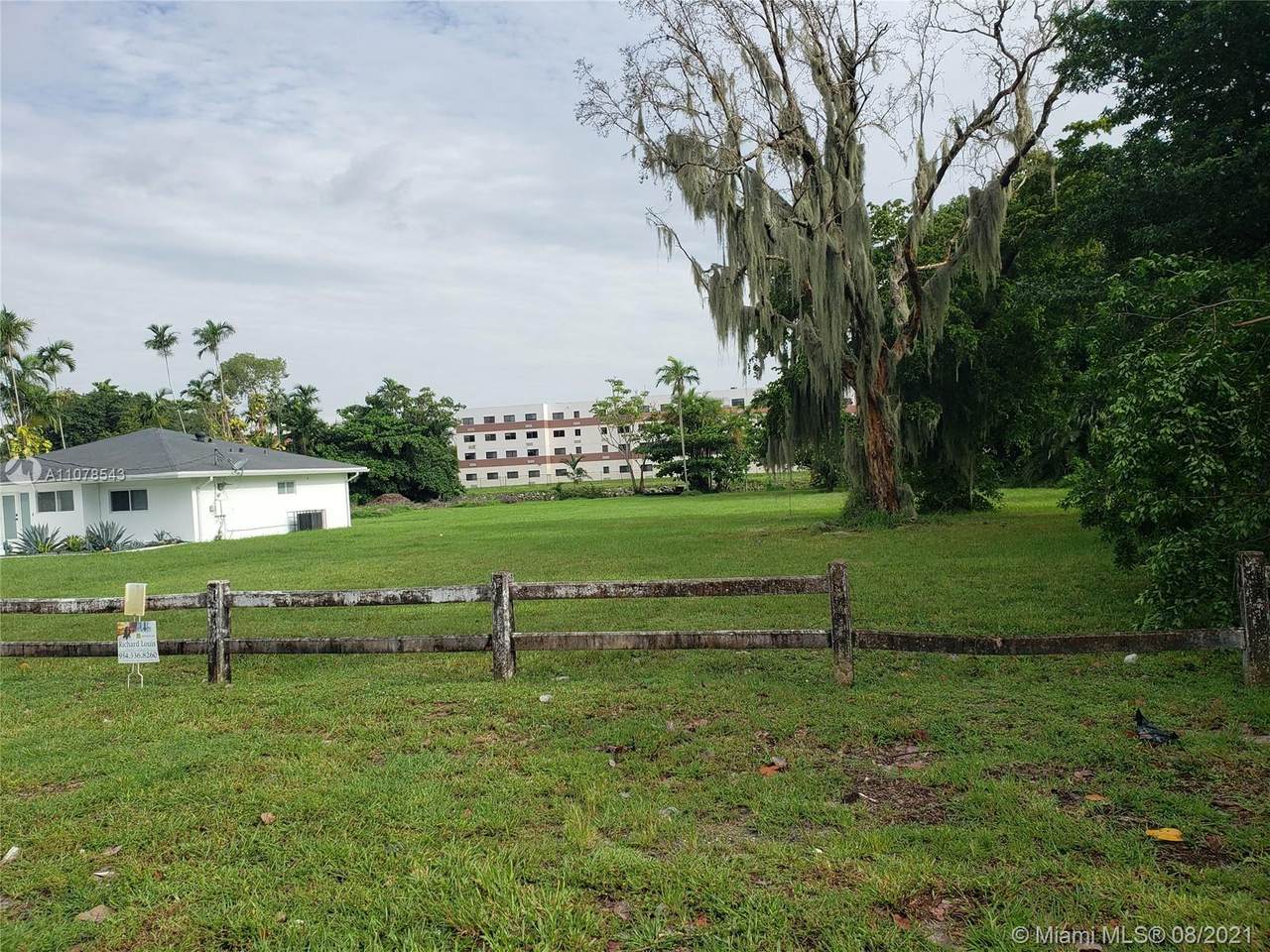 961 Biscayne River Dr. - Photo 1