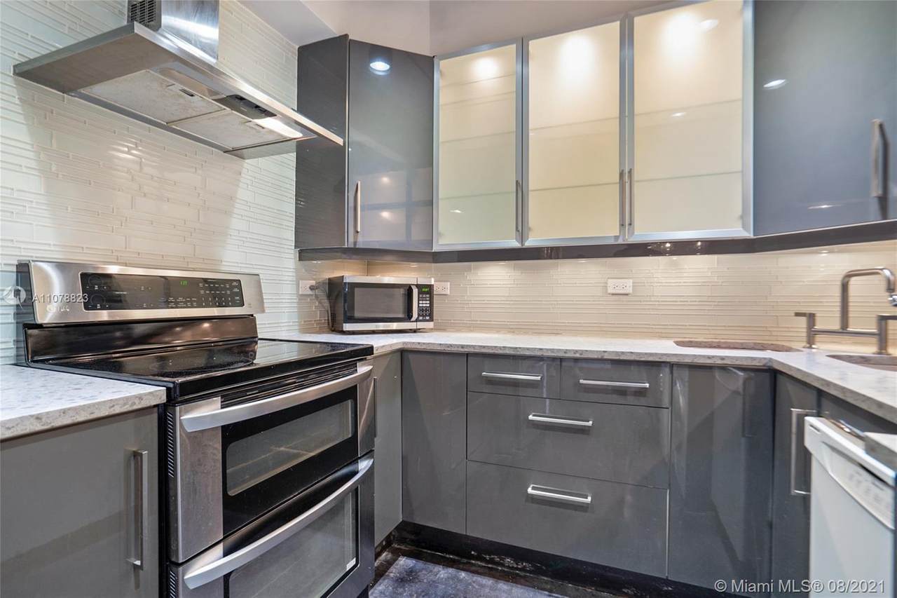 301 Michigan Ave - Photo 1