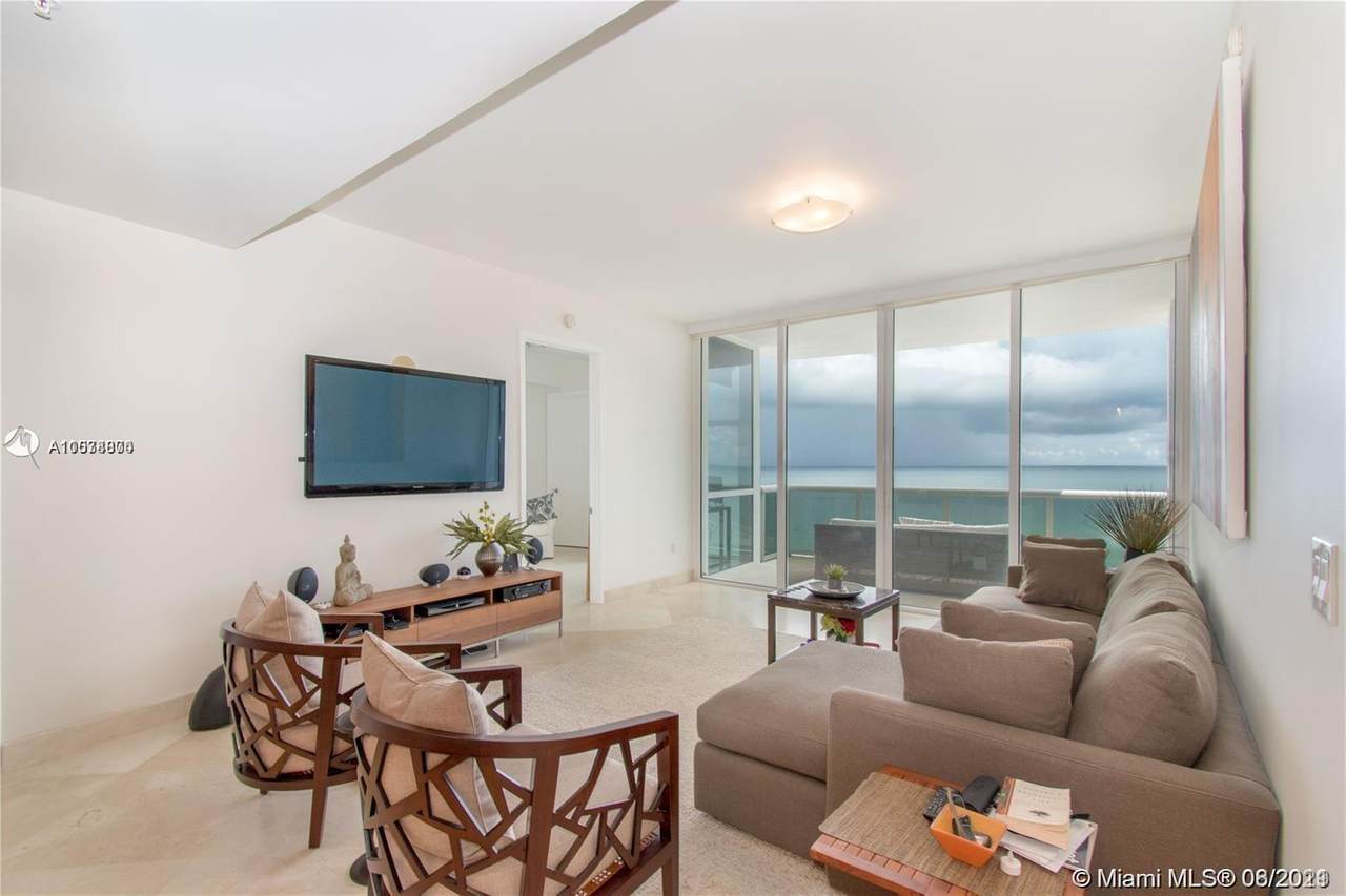 18101 Collins Ave - Photo 1