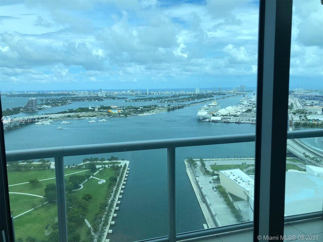 888 Biscayne Blvd - Photo 1