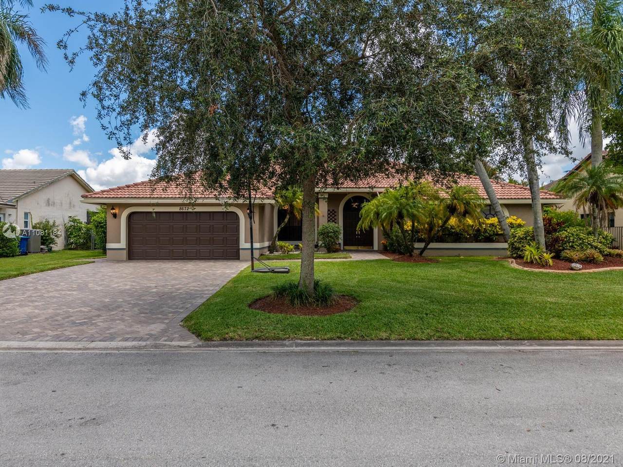 8672 57th Ct - Photo 1