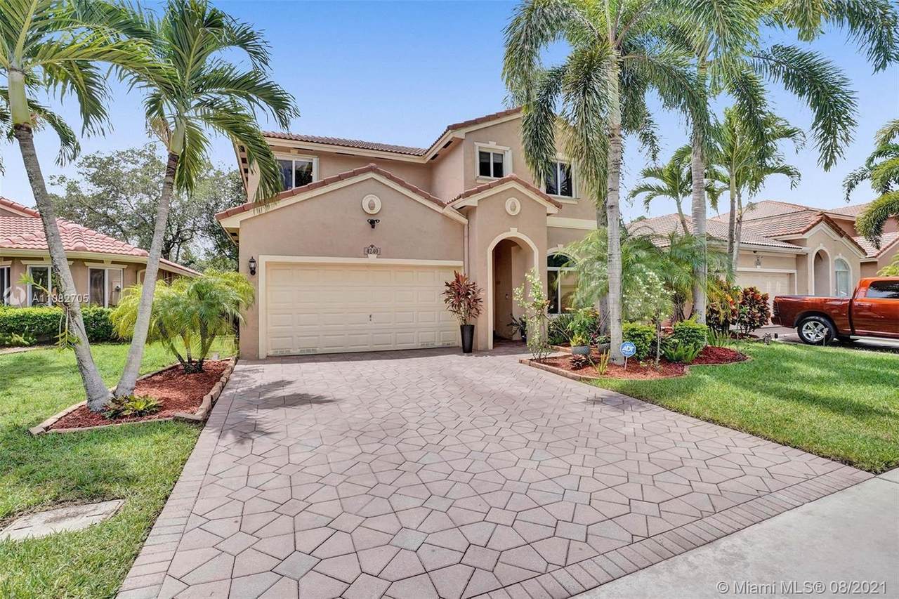 4240 Banyan Trails Dr - Photo 1