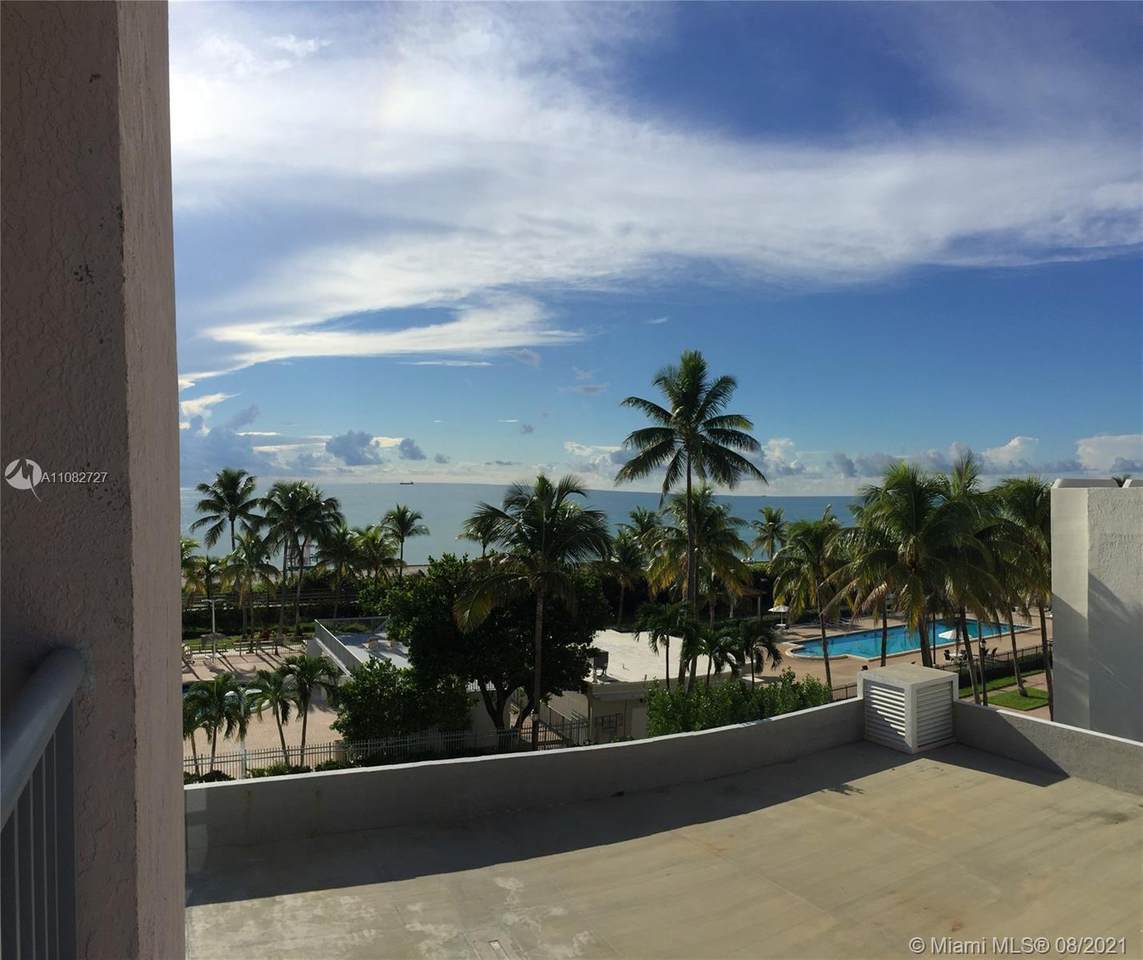 2655 Collins Ave - Photo 1
