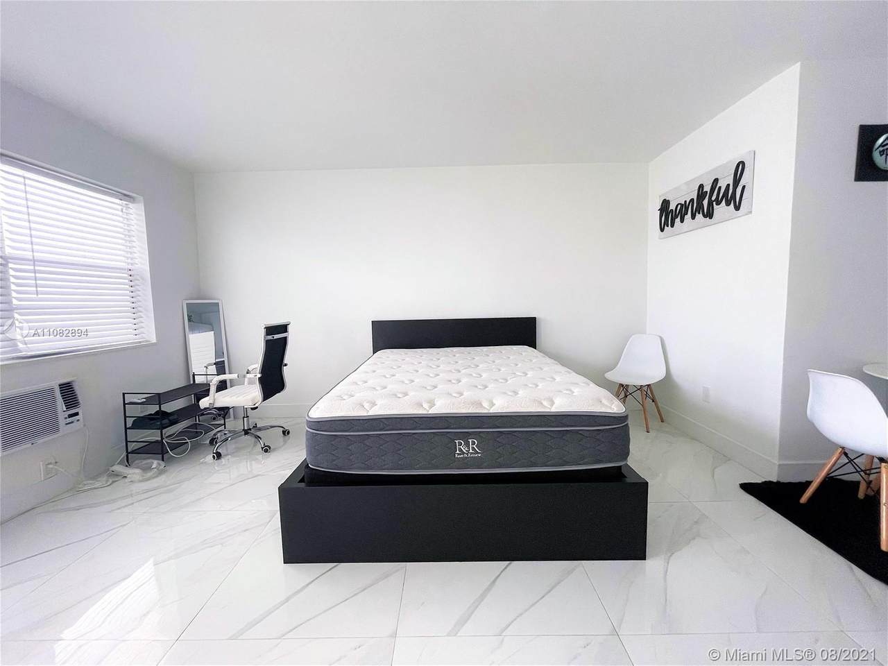 410 Euclid Ave - Photo 1