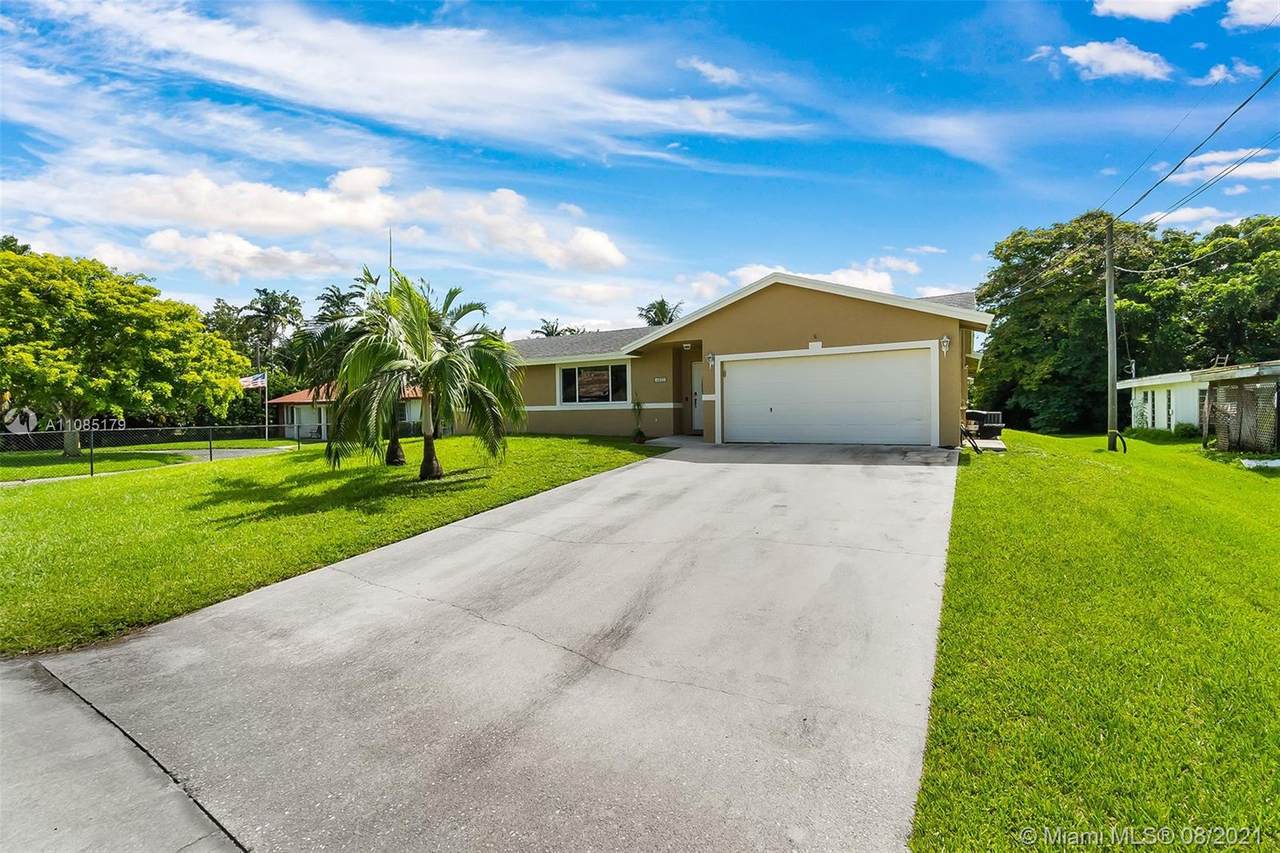 4600 55th Ave - Photo 1