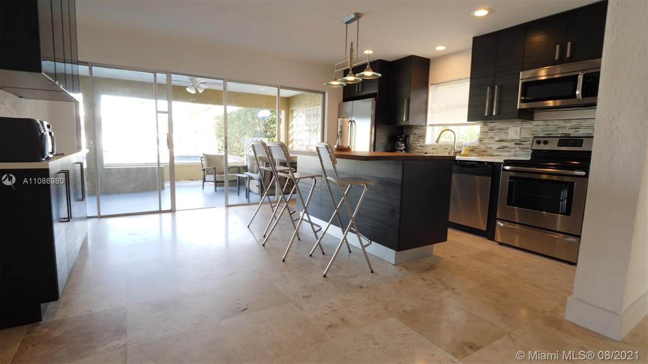 617 7th Street Rd - Photo 1