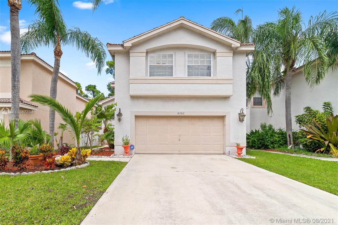 8282 Bermuda Sound Way - Photo 1