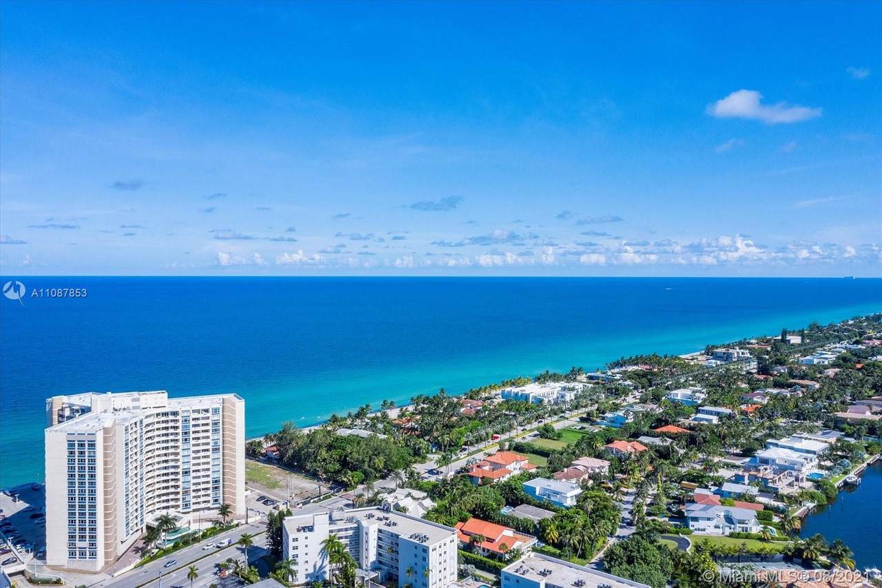 3180 Ocean Dr - Photo 1