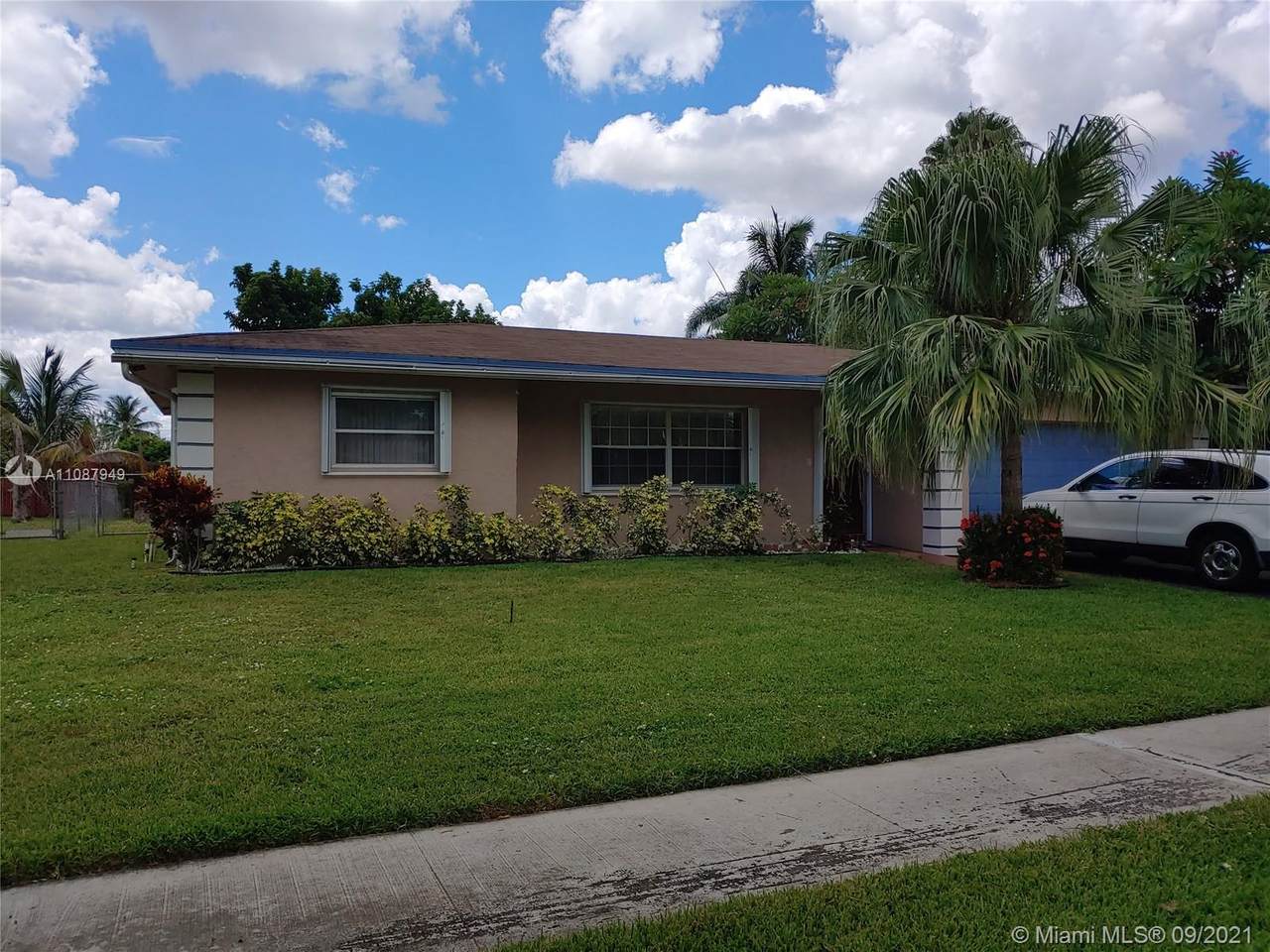7770 45th Ct - Photo 1