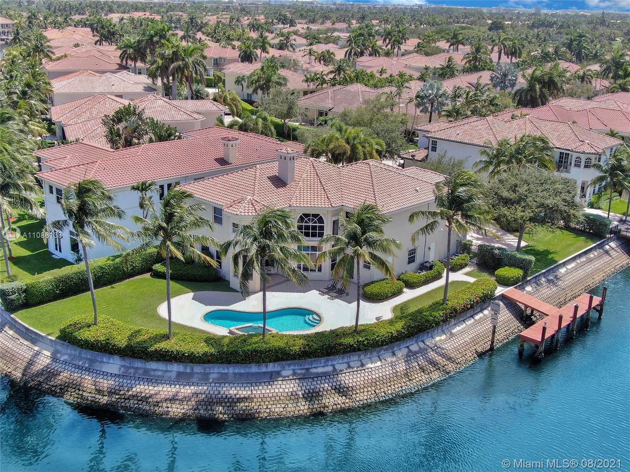 867 Captiva Dr - Photo 1