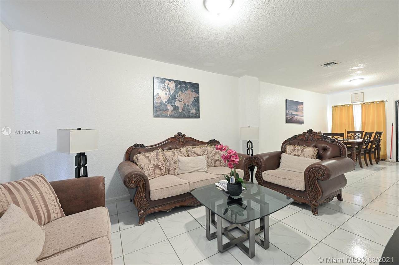 475 83rd St - Photo 1
