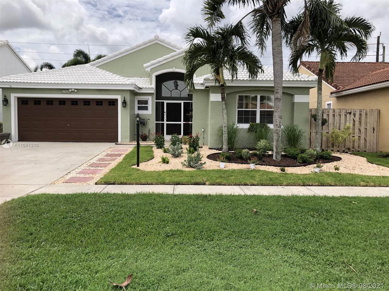 9652 Tavernier Dr - Photo 1
