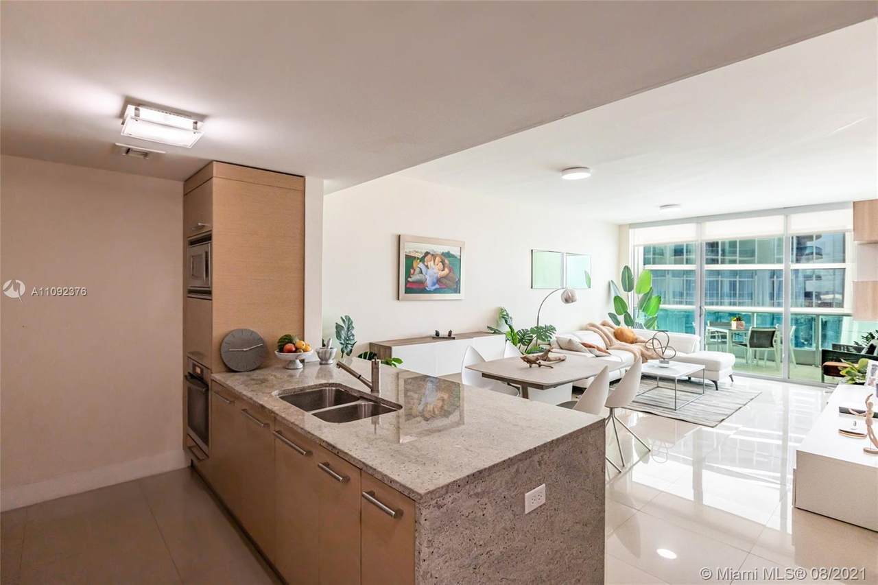 900 Biscayne Blvd - Photo 1