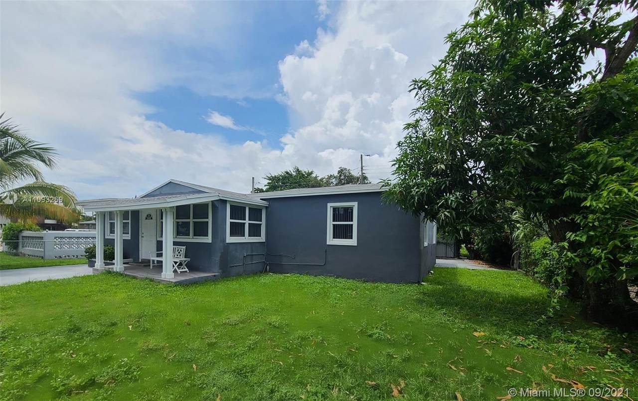 4075 7th St - Photo 1